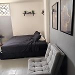 King\'S Apartments 402